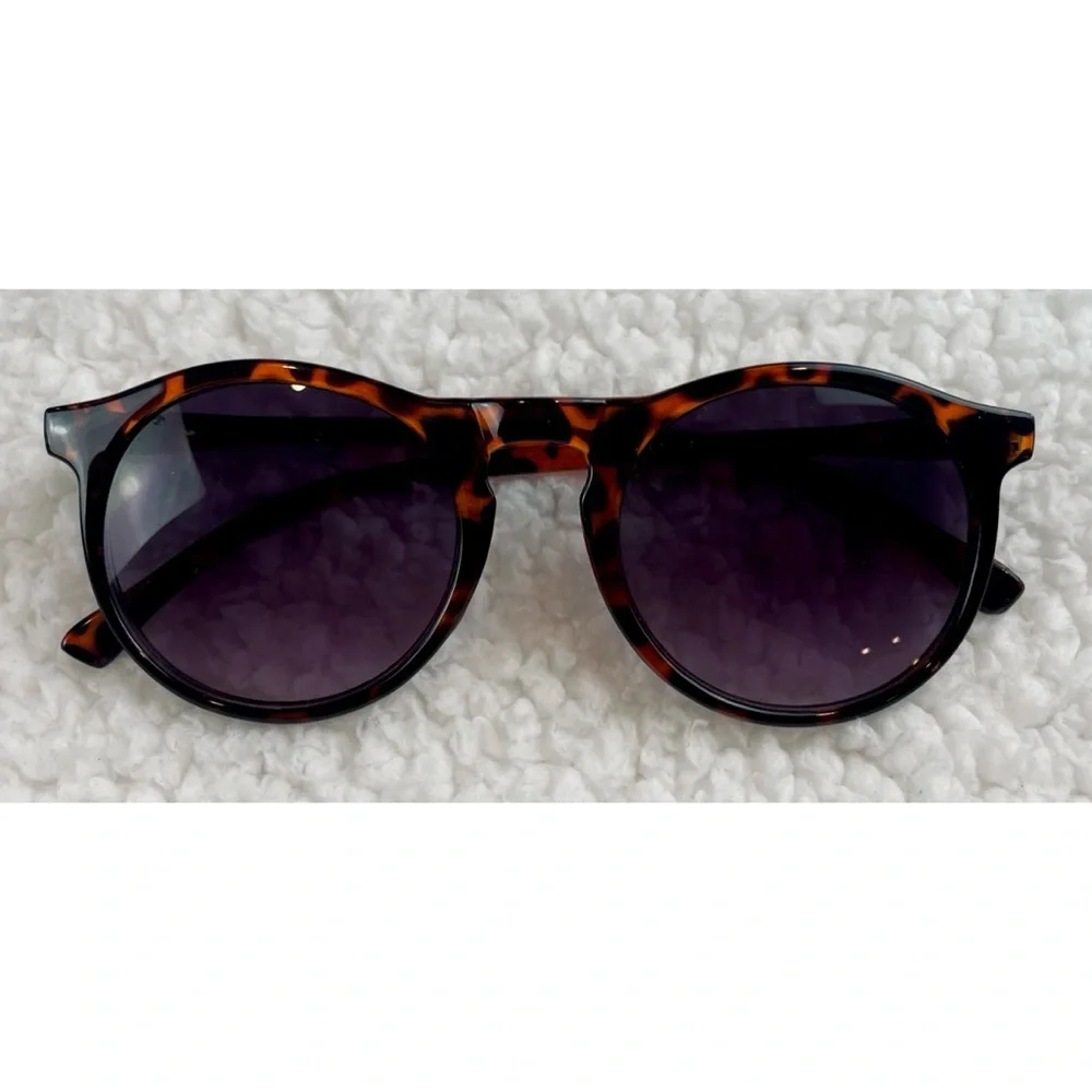 Tortoise Shell Sunglasses with Purple Lenses - Picture 11 of 16
